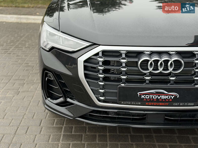 Позашляховик / Кросовер Audi Q3 2023 в Одесі