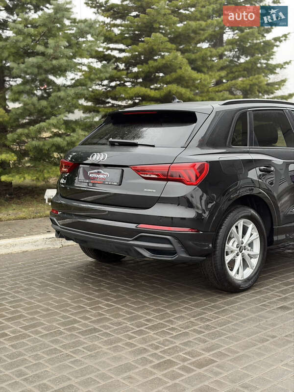 Позашляховик / Кросовер Audi Q3 2023 в Одесі