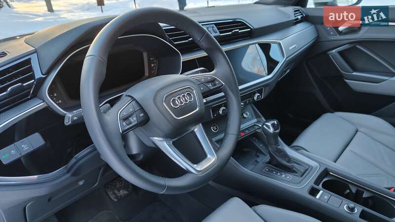 Внедорожник / Кроссовер Audi Q3 2024 в Хмельницком фото 25 Внедорожник / Кроссовер Audi Q3 2024 в Хмельницком