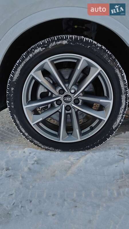 Внедорожник / Кроссовер Audi Q3 2024 в Хмельницком фото 16 Внедорожник / Кроссовер Audi Q3 2024 в Хмельницком