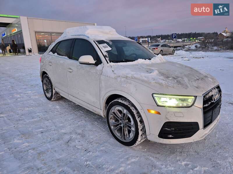 Позашляховик / Кросовер Audi Q3 2016 в Ірпені