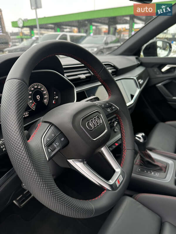 Позашляховик / Кросовер Audi Q3 2024 в Тернополі