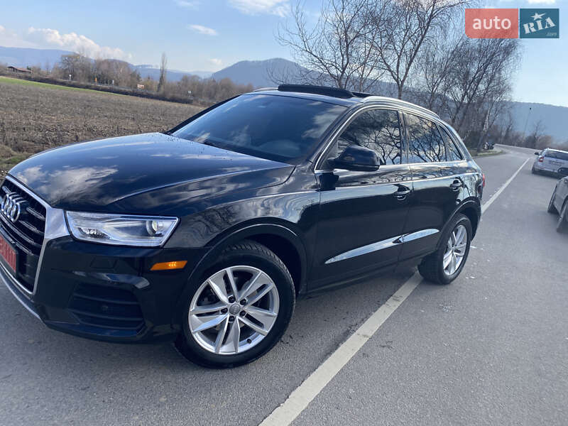 Позашляховик / Кросовер Audi Q3 2016 в Хусті
