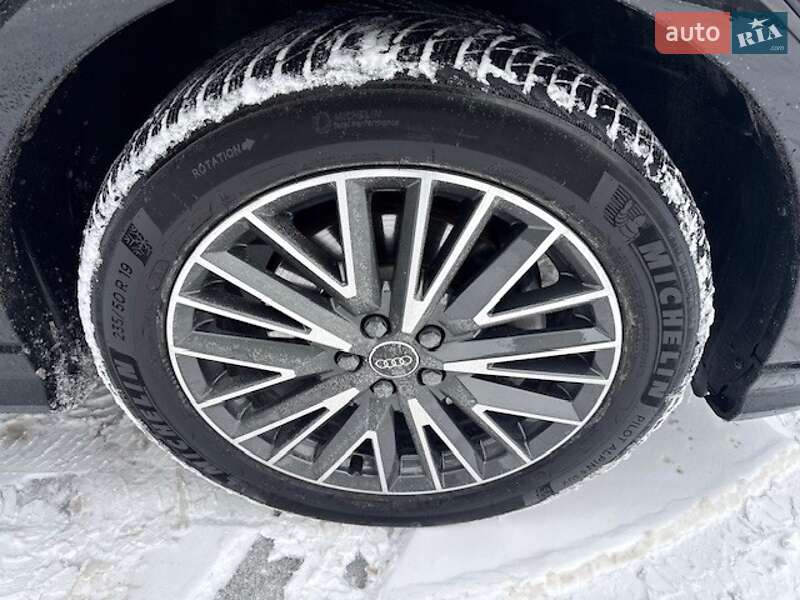 Внедорожник / Кроссовер Audi Q3 2025 в Киеве фото 9 Внедорожник / Кроссовер Audi Q3 2025 в Киеве