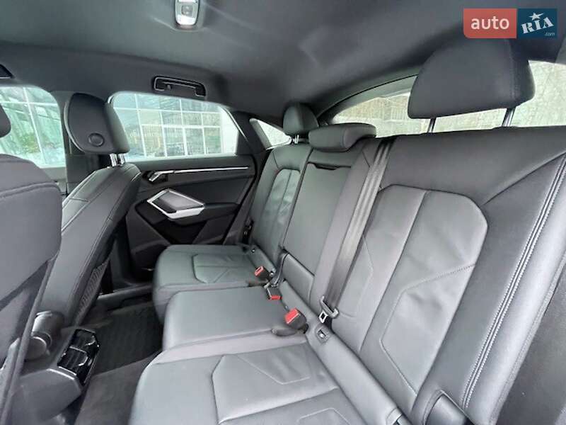 Внедорожник / Кроссовер Audi Q3 2025 в Киеве фото 60 Внедорожник / Кроссовер Audi Q3 2025 в Киеве