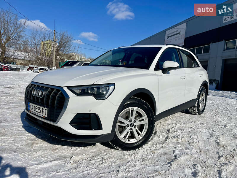 Audi Q3 2021
