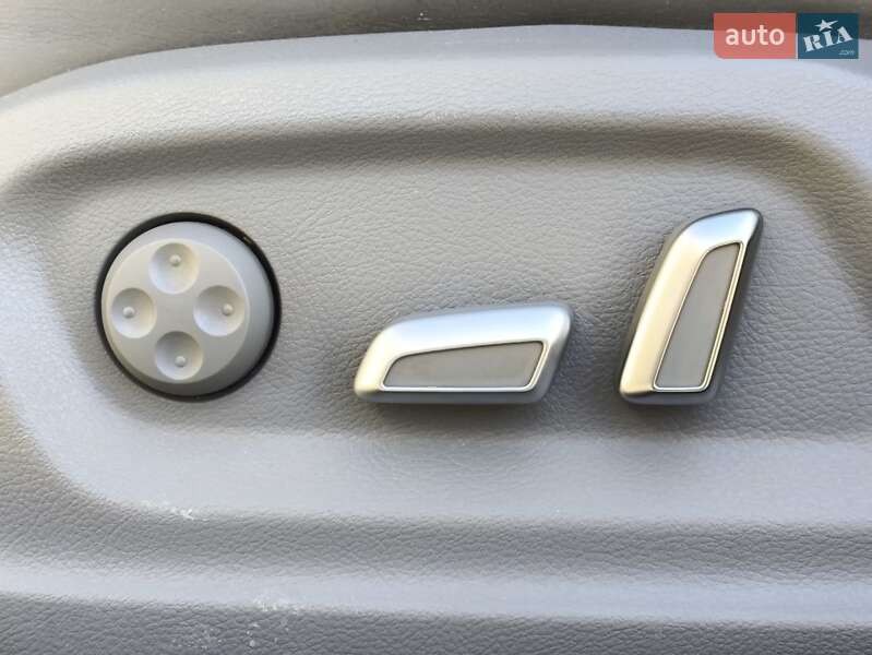 Позашляховик / Кросовер Audi Q3 2018 в Києві фото 17 Позашляховик / Кросовер Audi Q3 2018 в Києві