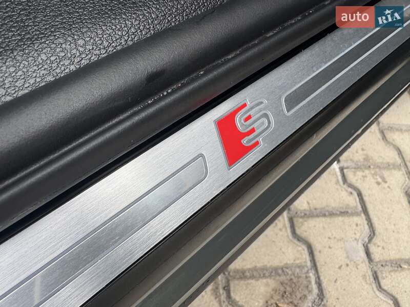 Позашляховик / Кросовер Audi Q3 2024 в Києві фото 20 Позашляховик / Кросовер Audi Q3 2024 в Києві