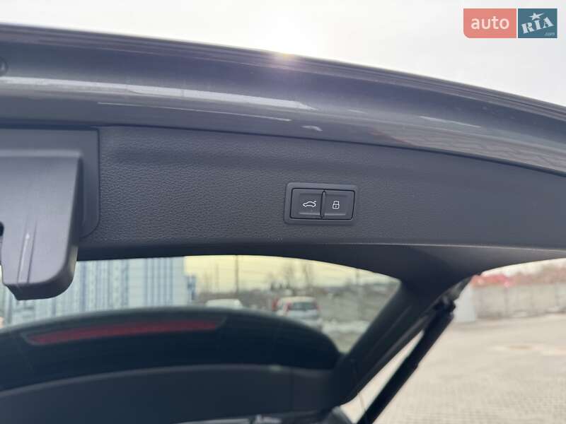 Позашляховик / Кросовер Audi Q3 2024 в Києві фото 39 Позашляховик / Кросовер Audi Q3 2024 в Києві