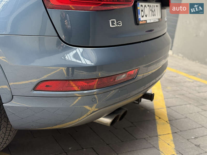 Позашляховик / Кросовер Audi Q3 2015 в Львові