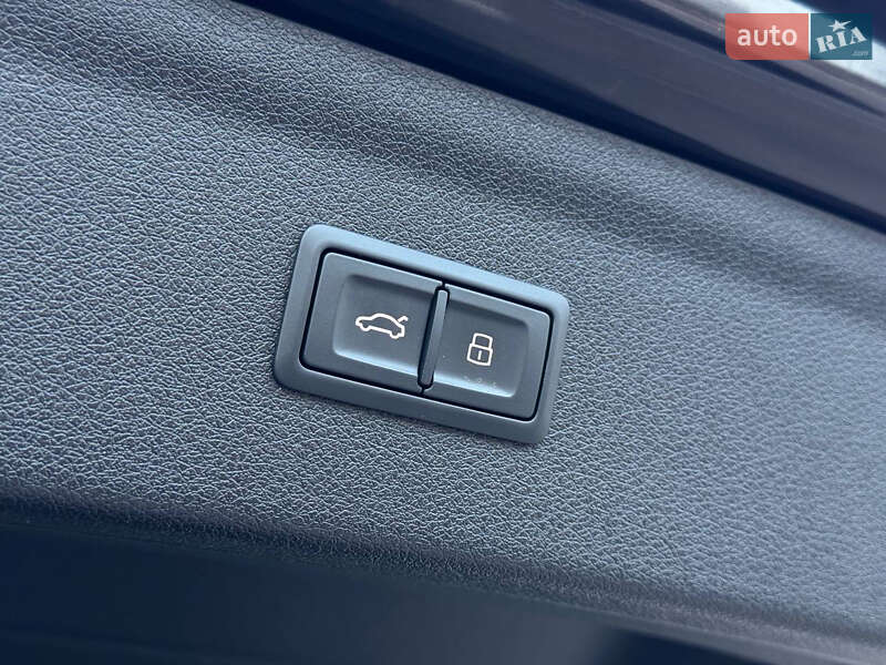 Внедорожник / Кроссовер Audi Q3 2018 в Запорожье фото 25 Внедорожник / Кроссовер Audi Q3 2018 в Запорожье