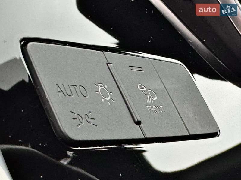 Позашляховик / Кросовер Audi Q3 2020 в Києві