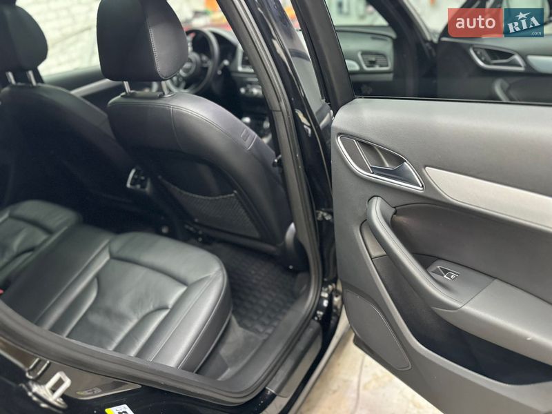 Позашляховик / Кросовер Audi Q3 2016 в Тернополі