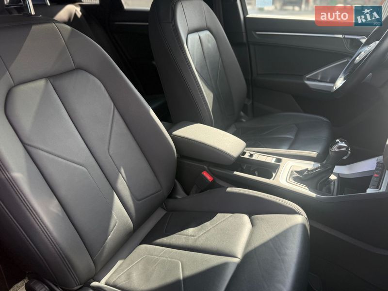 Внедорожник / Кроссовер Audi Q3 2020 в Кропивницком