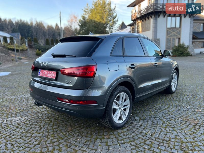 Позашляховик / Кросовер Audi Q3 2017 в Старому Самборі