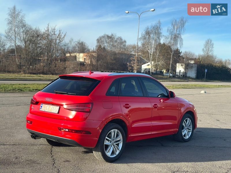 Позашляховик / Кросовер Audi Q3 2017 в Львові