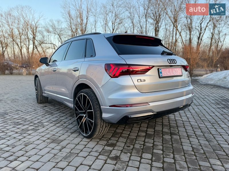 Позашляховик / Кросовер Audi Q3 2020 в Тернополі