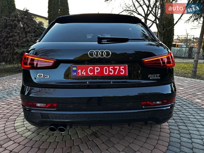 Внедорожник / Кроссовер Audi Q3 2017 в Хусте