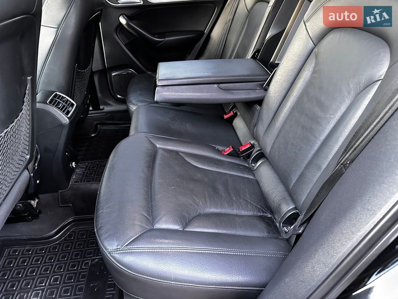 Внедорожник / Кроссовер Audi Q3 2017 в Хусте