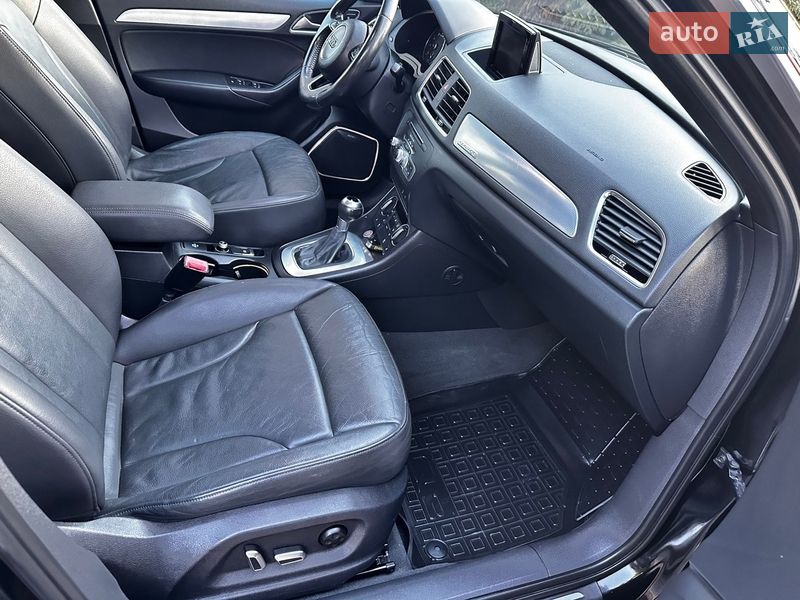 Внедорожник / Кроссовер Audi Q3 2017 в Хусте