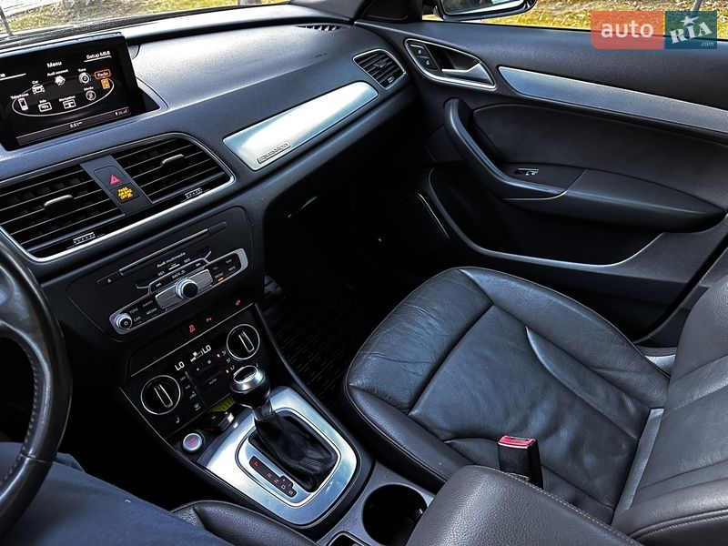 Внедорожник / Кроссовер Audi Q3 2017 в Хусте