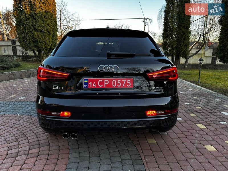 Внедорожник / Кроссовер Audi Q3 2017 в Хусте