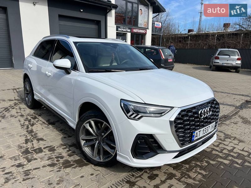 Внедорожник / Кроссовер Audi Q3 2020 в Ивано-Франковске
