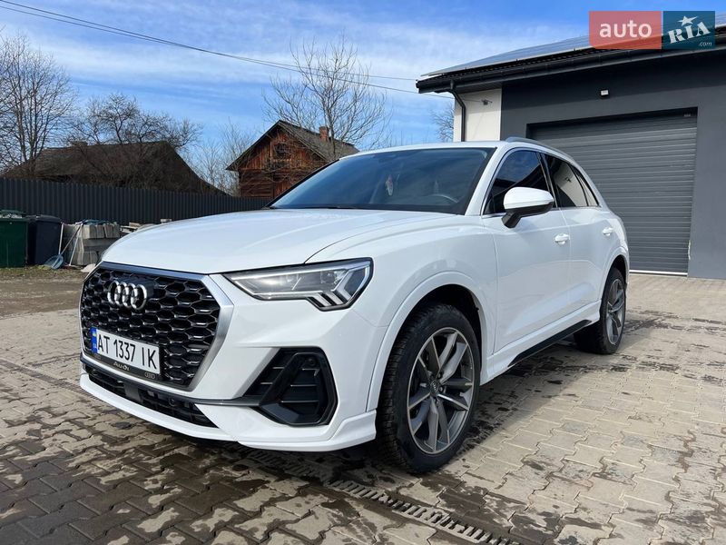 Внедорожник / Кроссовер Audi Q3 2020 в Ивано-Франковске