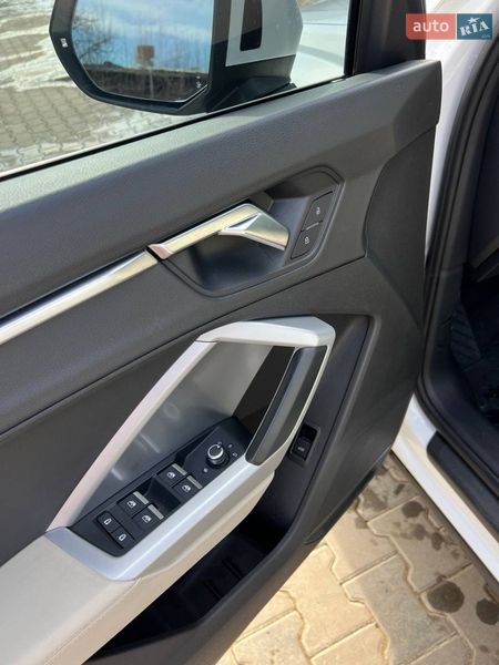 Внедорожник / Кроссовер Audi Q3 2020 в Ивано-Франковске