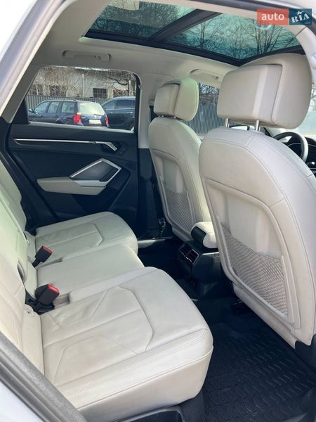 Внедорожник / Кроссовер Audi Q3 2020 в Ивано-Франковске