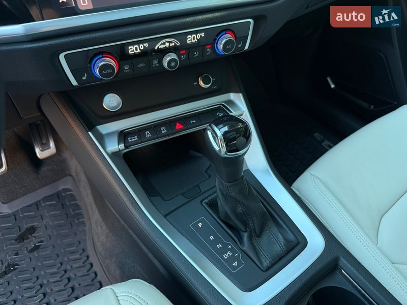 Позашляховик / Кросовер Audi Q3 2019 в Києві