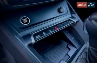 Внедорожник / Кроссовер Audi Q3 2023 в Одессе
