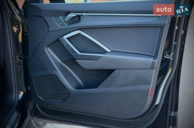Внедорожник / Кроссовер Audi Q3 2023 в Одессе