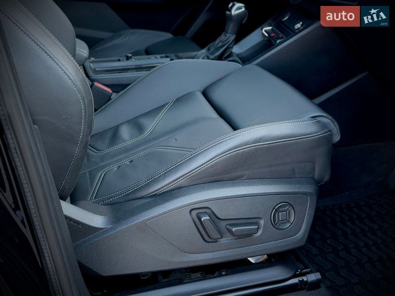 Внедорожник / Кроссовер Audi Q3 2023 в Одессе