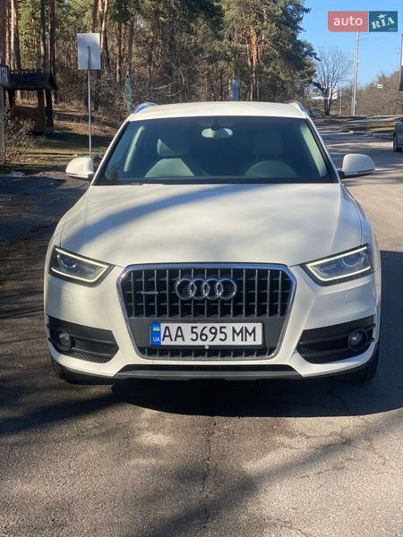 Внедорожник / Кроссовер Audi Q3 2012 в Киеве