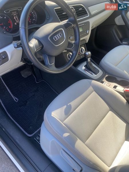 Внедорожник / Кроссовер Audi Q3 2012 в Киеве