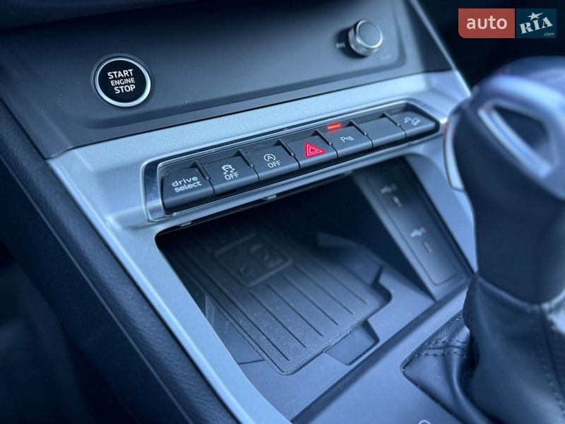 Позашляховик / Кросовер Audi Q3 2024 в Києві