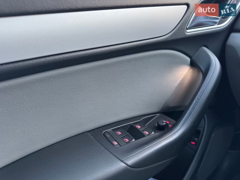 Внедорожник / Кроссовер Audi Q3 2016 в Радивилове