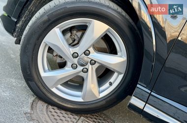 Внедорожник / Кроссовер Audi Q3 2020 в Киеве
