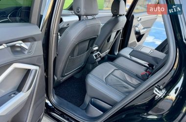 Внедорожник / Кроссовер Audi Q3 2020 в Киеве