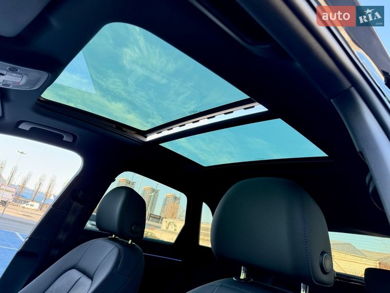 Внедорожник / Кроссовер Audi Q3 2020 в Киеве