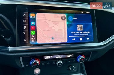 Внедорожник / Кроссовер Audi Q3 2020 в Киеве