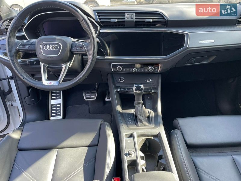 Позашляховик / Кросовер Audi Q3 2024 в Києві