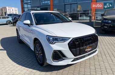 Внедорожник / Кроссовер Audi Q3 2023 в Львове