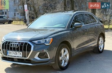 Позашляховик / Кросовер Audi Q3 2019 в Одесі