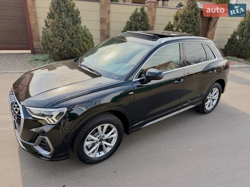 Внедорожник / Кроссовер Audi Q3 2023 в Одессе