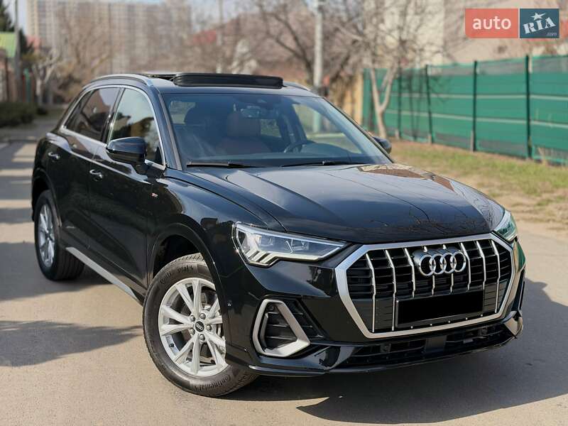 Внедорожник / Кроссовер Audi Q3 2023 в Одессе