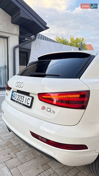 Внедорожник / Кроссовер Audi Q3 2014 в Ужгороде