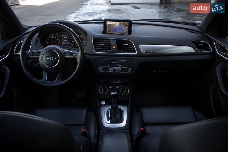 Позашляховик / Кросовер Audi Q3 2016 в Києві