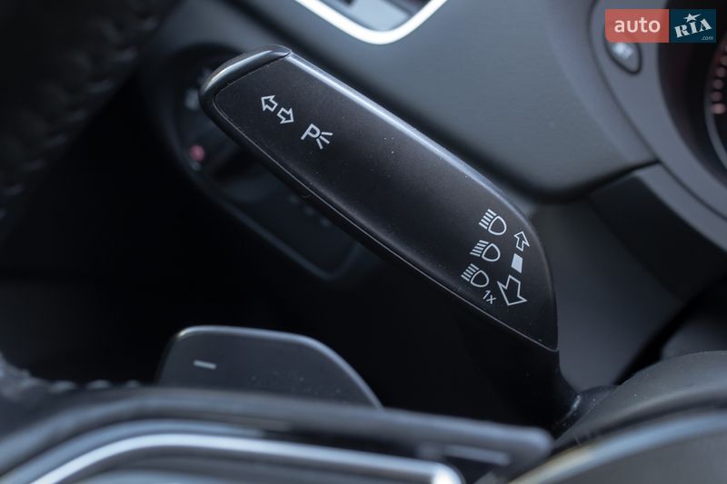 Позашляховик / Кросовер Audi Q3 2016 в Києві